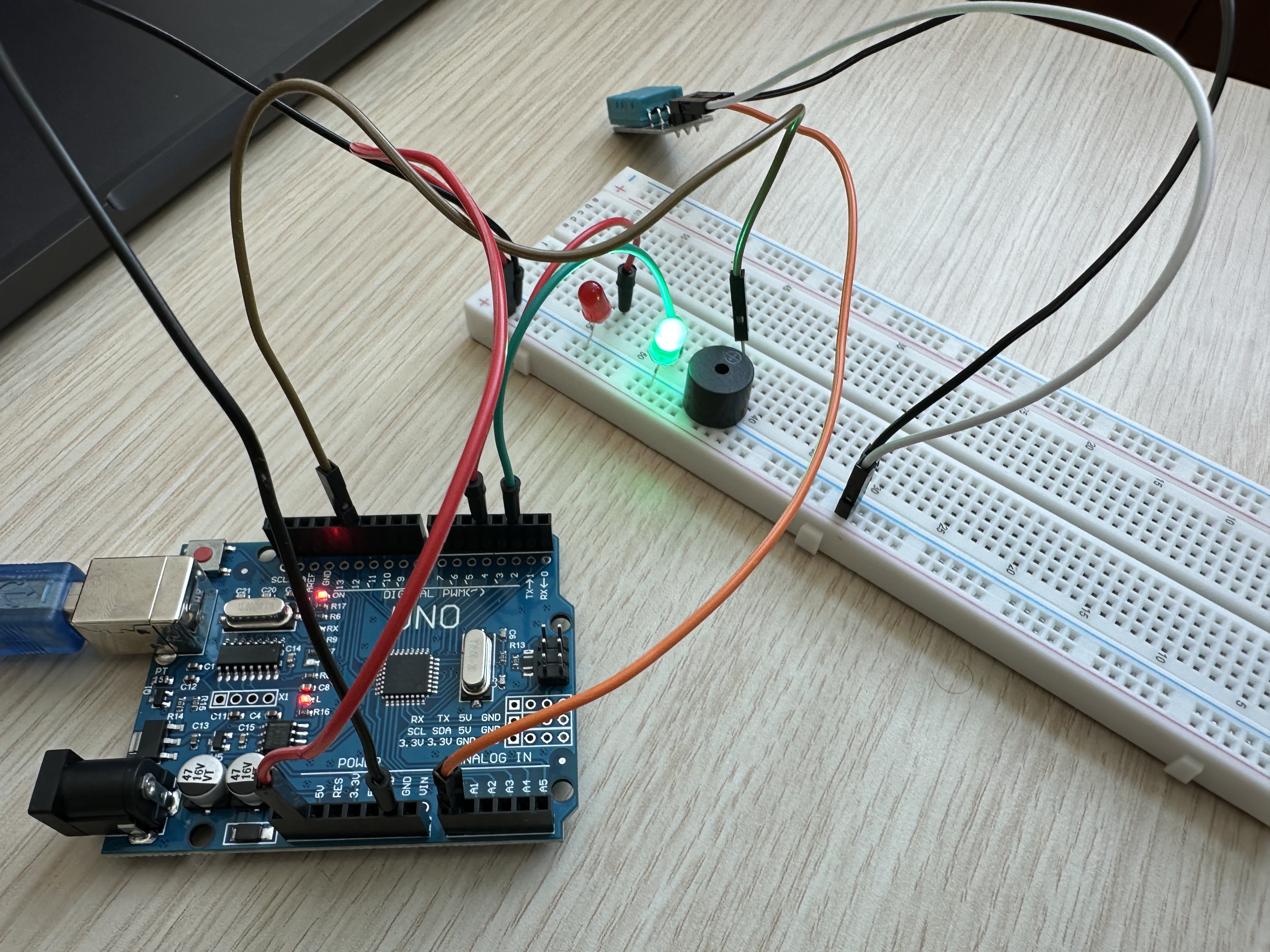 DHT11 Circuit Connection